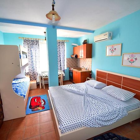 Lovely Apartment W/ Ac + Bath. + Kitchen + Parking And Garden Szkodra Zewnętrze zdjęcie